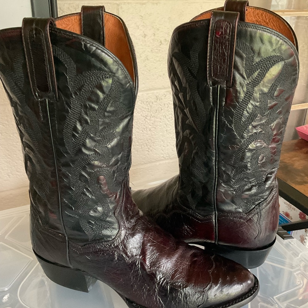 EUC Dan Post Smooth Ostrich Wingtip Boots R Toe 13" Black Cherry Men's 9.5